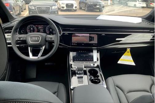 2025 Audi Q7 55 Premium Plus
