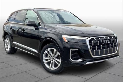 2025 Audi Q7 55 Premium Plus