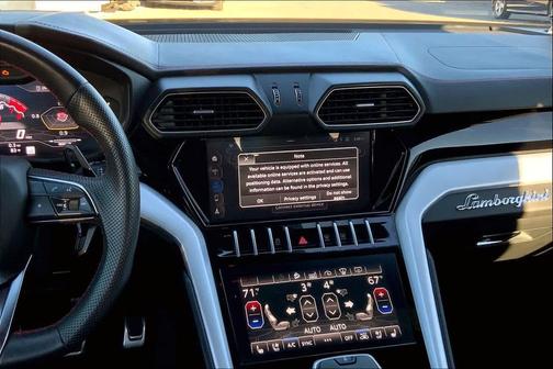 2020 Lamborghini Urus AWD