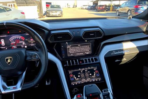 2020 Lamborghini Urus AWD