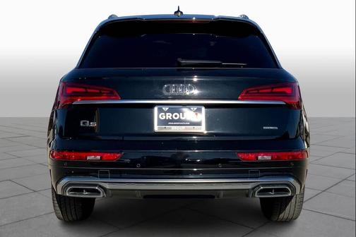 2022 Audi Q5 45 S line Premium Plus