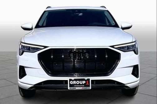 2022 Audi e-tron Premium