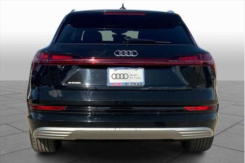 2019 Audi e-tron Premium Plus
