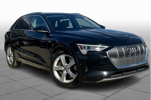 2019 Audi e-tron Premium Plus