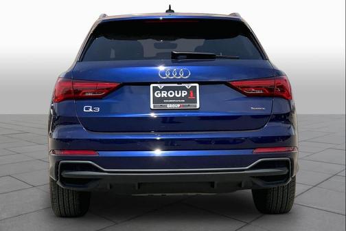 Navarra Blue Metallic 2025 Audi Q3 45 S line Premium Plus