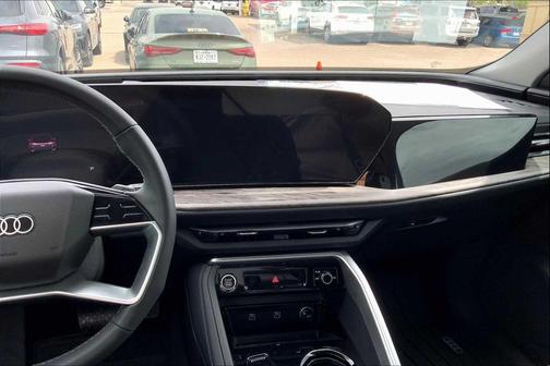 2025 Audi Q5 Premium