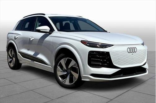 2025 Audi Q6 e-tron Premium Plus quattro