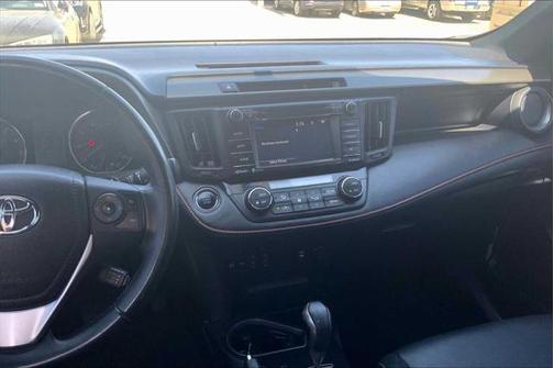 2016 Toyota RAV4 SE