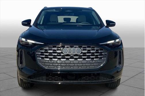 2025 Audi Q5 Premium