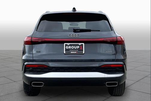 Tambora Gray Metallic 2025 Audi Q5 Premium TFSI quattro S tronic
