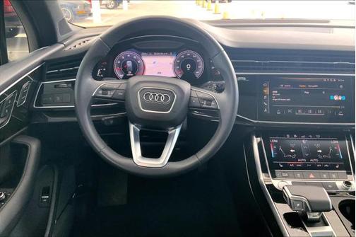 2020 Audi Q7 55 Premium Plus