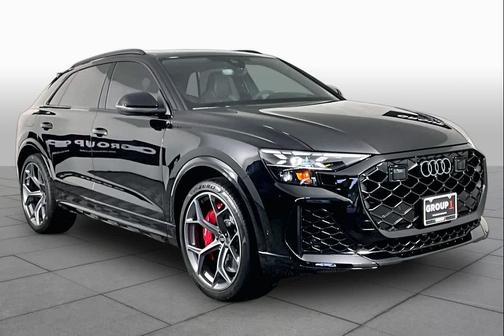 Mythos Black Metallic 2025 Audi RS Q8 4.0T