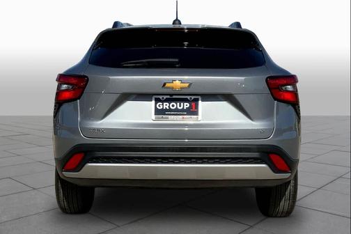 Sterling Gray Metallic 2025 Chevrolet Trax LT