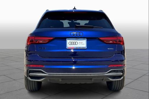2025 Audi Q3 Premium 45 TFSI S line quattro Tiptronic