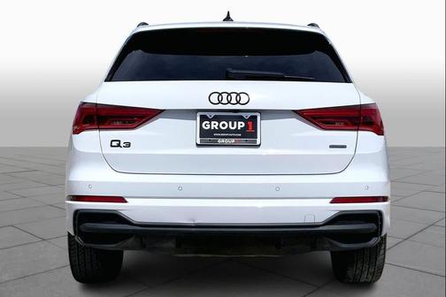 2024 Audi Q3 Premium 45 TFSI S line quattro Tiptronic