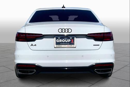 2022 Audi A4 45 S line Premium Plus