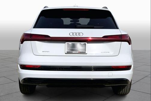 2022 Audi e-tron Premium
