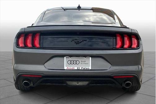 2022 Ford Mustang EcoBoost
