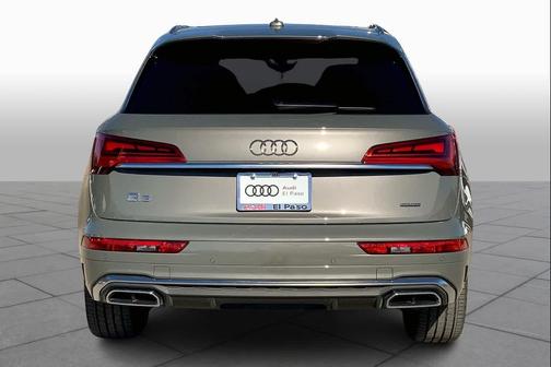 Chronos Gray Metallic 2023 Audi Q5 45 S line Premium Plus