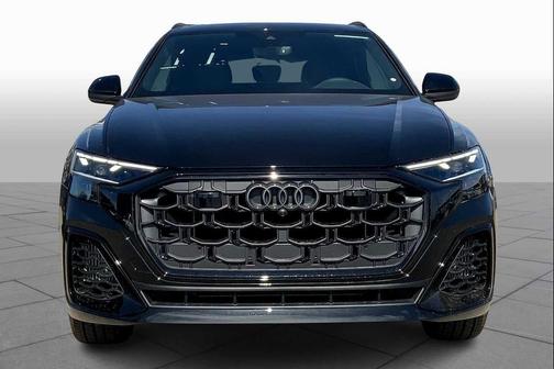 Mythos Black me 2026 Audi Q8 55 Premium Plus