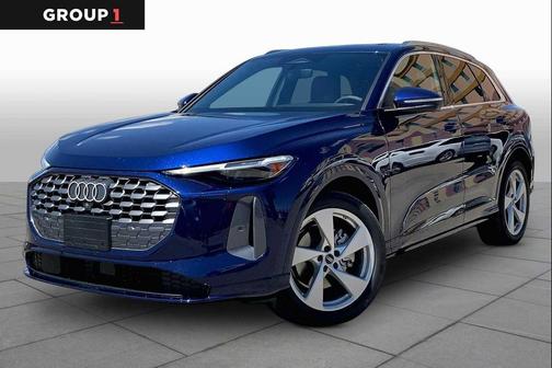 NAVARRA BLUE 2026 Audi Q5 Prestige TFSI quattro S tronic