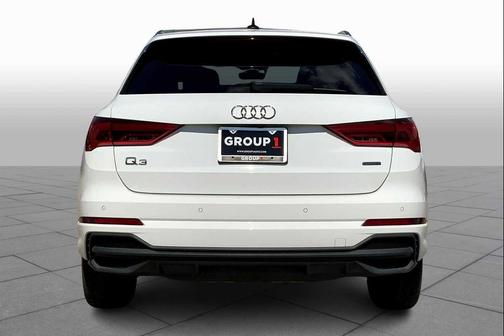 2023 Audi Q3 Premium 45 TFSI S line quattro Tiptronic