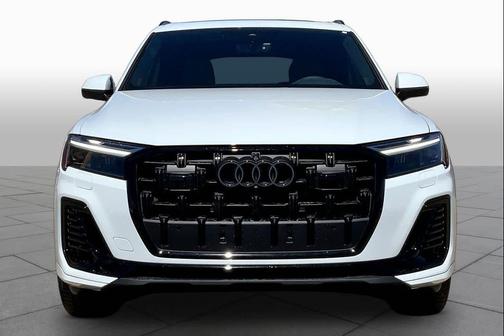 Glacier White Metallic 2026 Audi Q7 55 Premium Plus