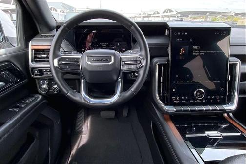 Summit White 2025 GMC Yukon Denali