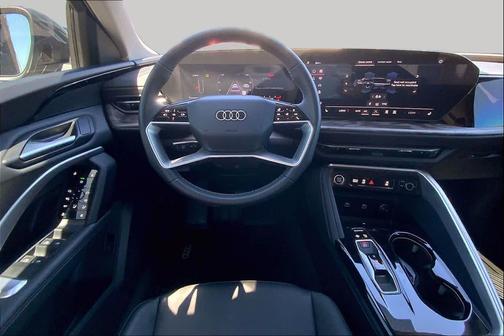 Tambora Gray Metallic 2025 Audi Q5 Premium TFSI quattro S tronic