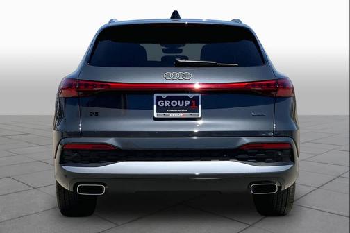 Tambora Gray Metallic 2025 Audi Q5 Premium TFSI quattro S tronic