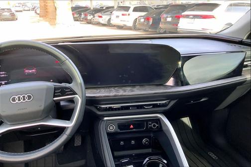 2025 Audi Q5 Premium Plus TFSI quattro S tronic