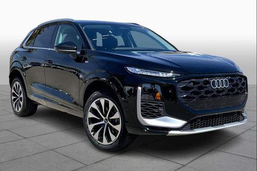Mythos Black me 2026 Audi Q3 S line