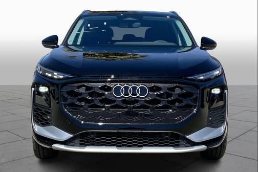 Mythos Black me 2026 Audi Q3 S line