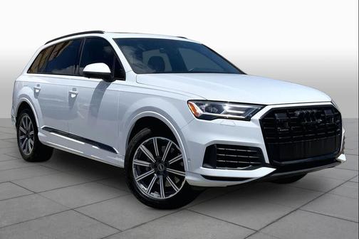 Glacier White Metallic 2023 Audi Q7 45 Premium Plus