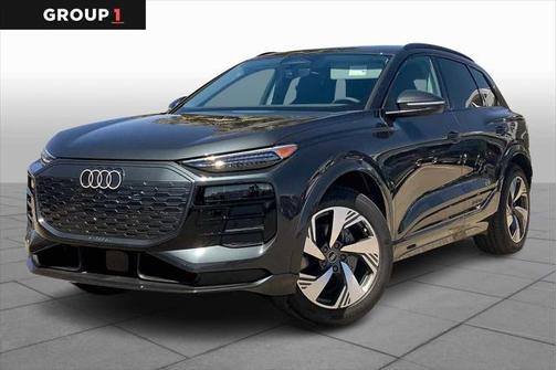 2025 Audi Q6 e-tron Premium Plus quattro