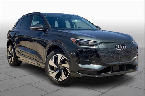 2025 Audi Q6 e-tron Premium Plus quattro