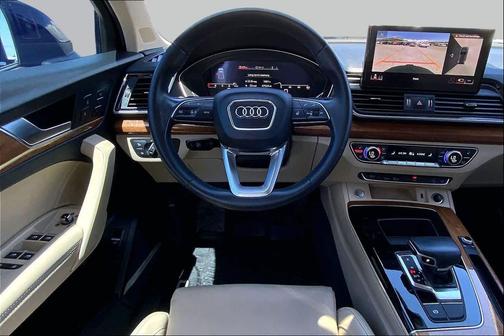 Mythos Black Metallic 2022 Audi Q5 45 S line Premium Plus