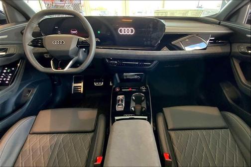 2025 Audi SQ6 e-tron Premium Plus quattro