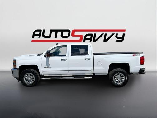 Summit White 2019 Chevrolet Silverado 2500 LTZ