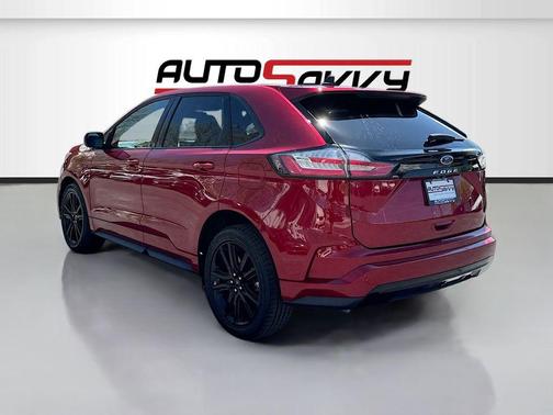 Rapid Red Metallic Tinted Clearcoat 2022 Ford Edge ST Line