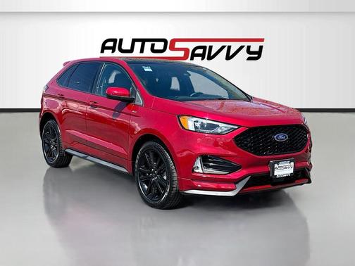 Rapid Red Metallic Tinted Clearcoat 2022 Ford Edge ST Line