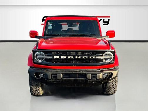 Race Red 2022 Ford Bronco Outer Banks