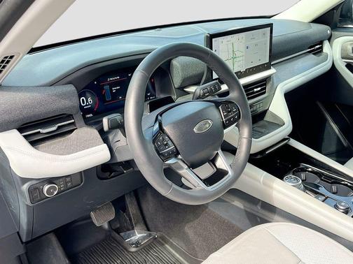 Gray Metallic 2025 Ford Explorer Platinum