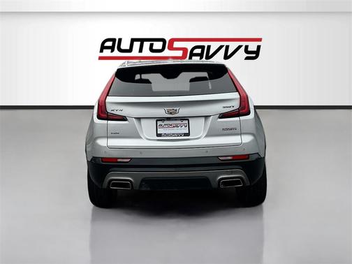 2022 Cadillac XT4 Premium Luxury