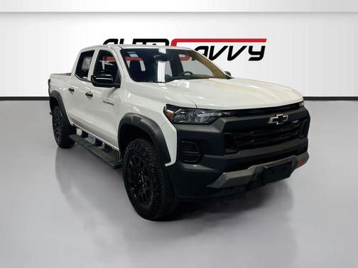 Summit White 2026 Chevrolet Colorado Trail Boss