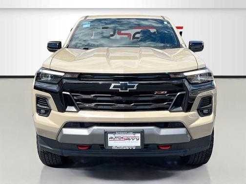 Sand Dune Metallic 2024 Chevrolet Colorado Z71