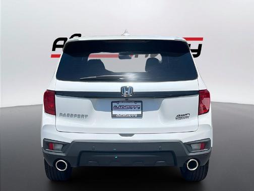White 2025 Honda Passport EX-L