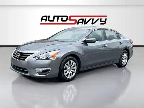 Gun Metallic 2015 Nissan Altima 2.5 S