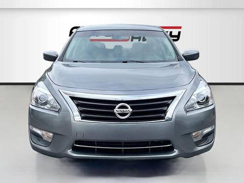 Gun Metallic 2015 Nissan Altima 2.5 S