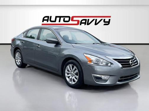 Gun Metallic 2015 Nissan Altima 2.5 S